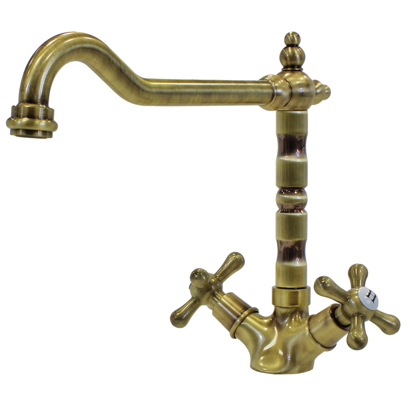 Un rubinetto da cucina in ottone dal design classico con due maniglie a croce per acqua calda e fredda, ispirato all'estetica senza tempo della collezione Plados IDEAOLD - Miscelatore.
